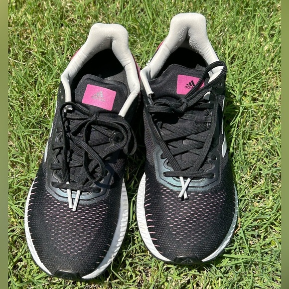 Adidas Solar Ride Core Black Real Magenta Sneakers with Breathable Mesh Sz-8.5.P - Picture 9 of 12